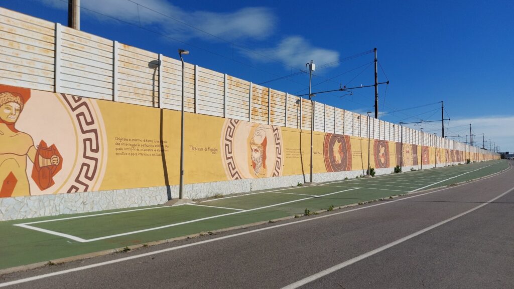 Parcheggi davanti al Parco Lineare Sud