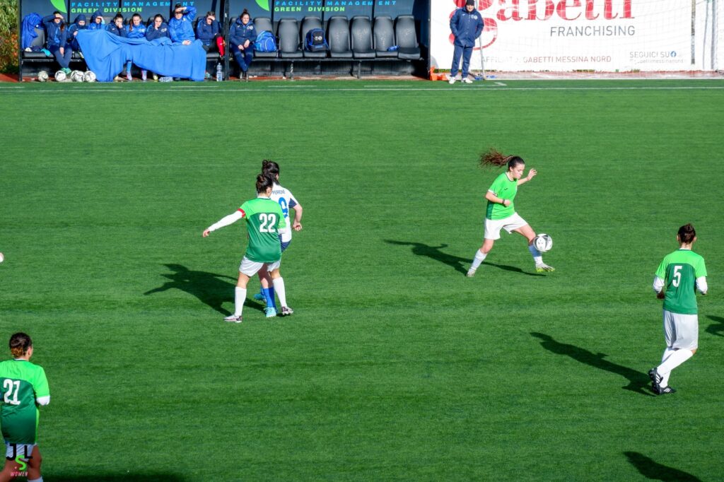 Un'azione della JSL WOMEN