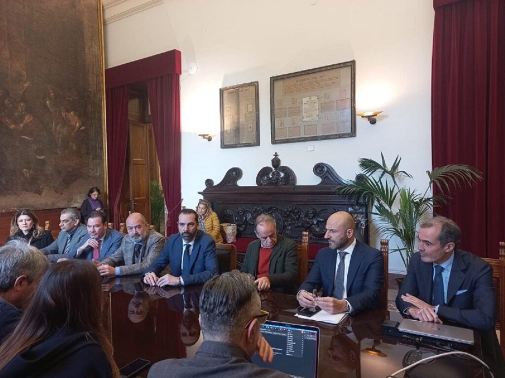 conferenza pinqua messina (2)