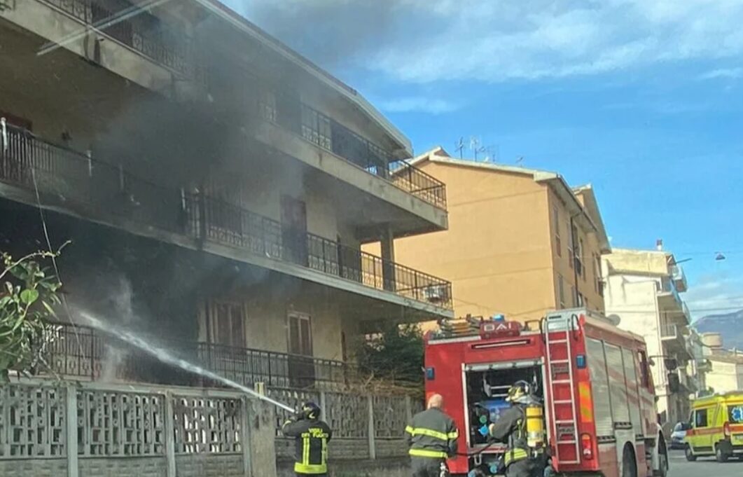incendio cassano lauropoli
