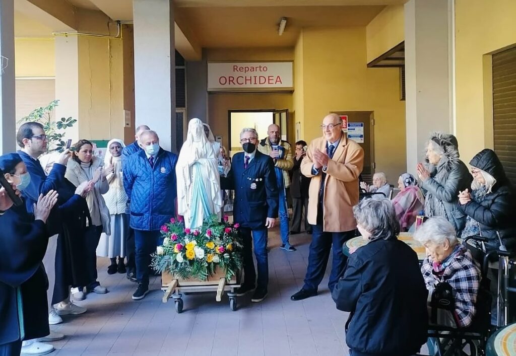 madonna lourdes casa serena messina