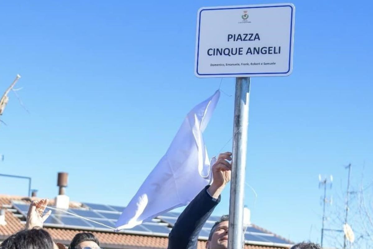 piazza cinque angeli san giovanni in fiore