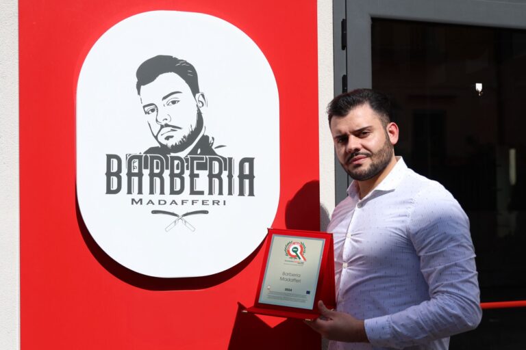 Giuseppe Madafferi barbiere premiato da Eccellenze italiane