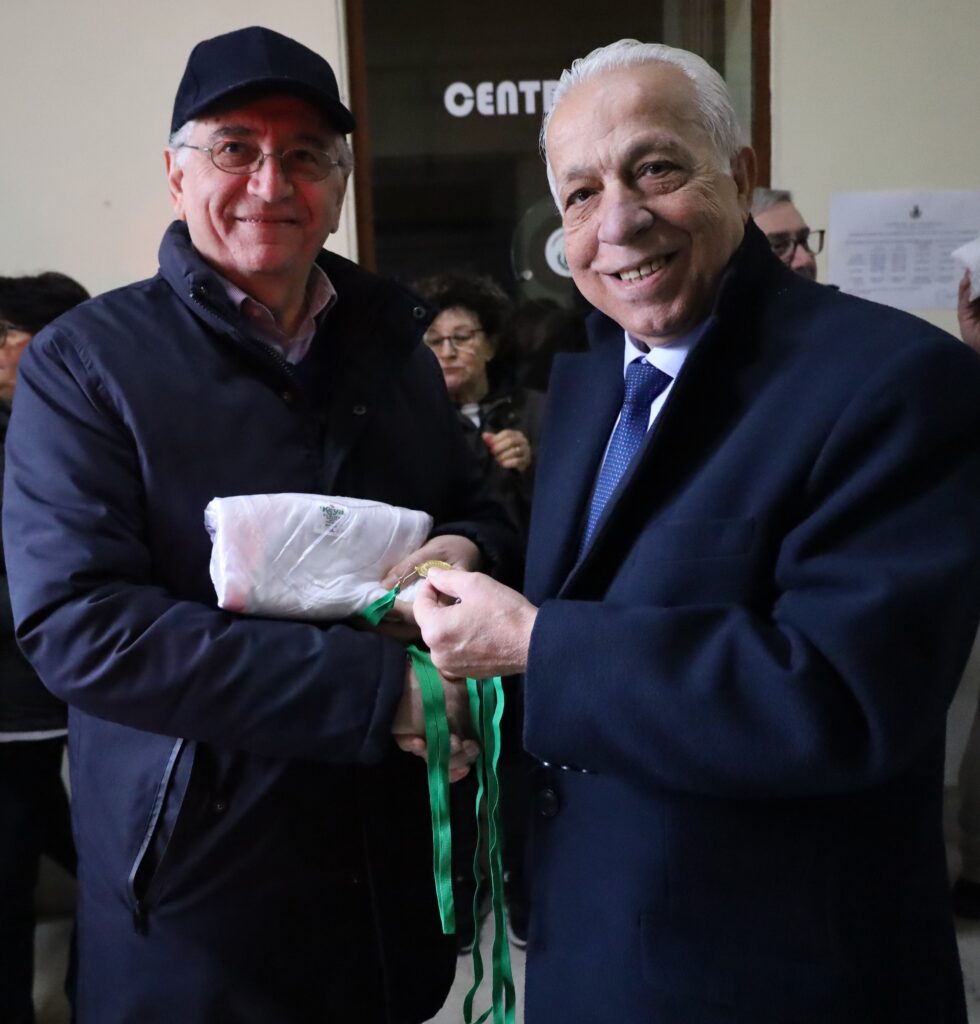 Il sindaco di Saponara Merlino con il presidente dell'AICS Sicilia Margareci