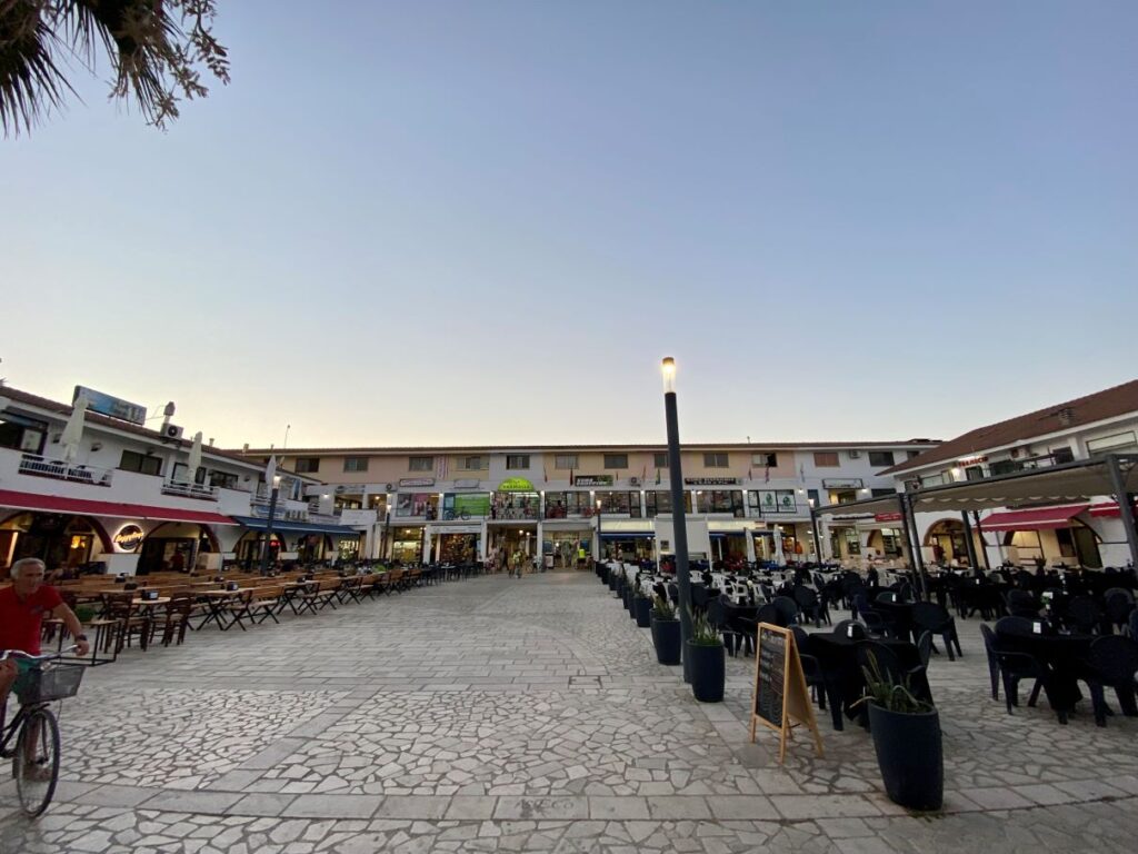 Marina di Sibari Piazzetta