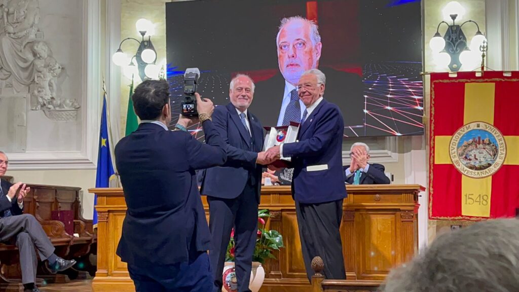 Premio a Giovambattista De Sarro