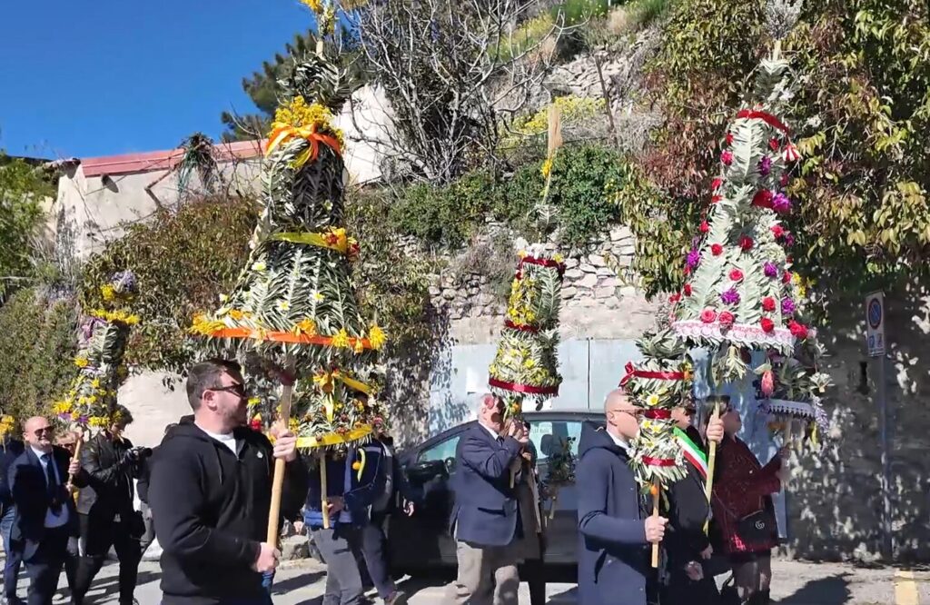Processione delle Pupazze di Bova