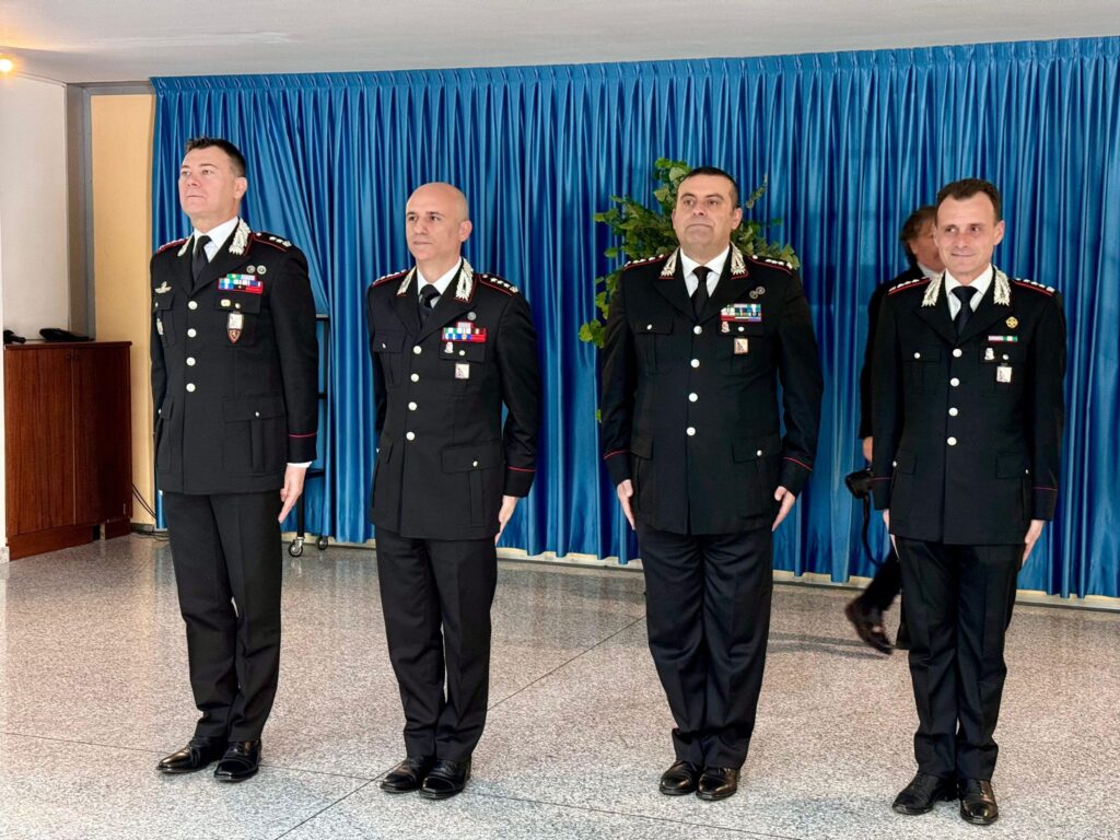 consegna stella ufficiali carabinieri
