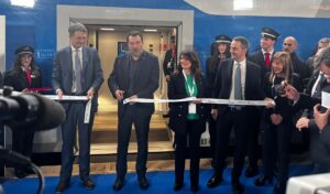 foto treno salvini reggio calabria