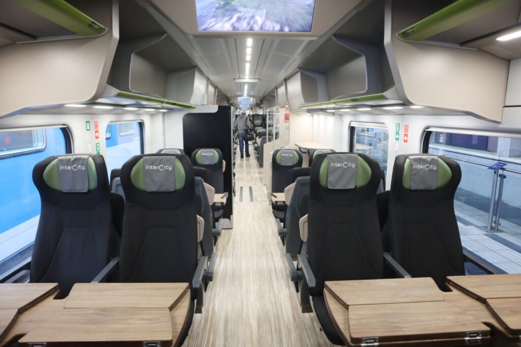foto treno ibrido reggio calabria