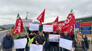 protesta lavoratori terzo megalotto ss106