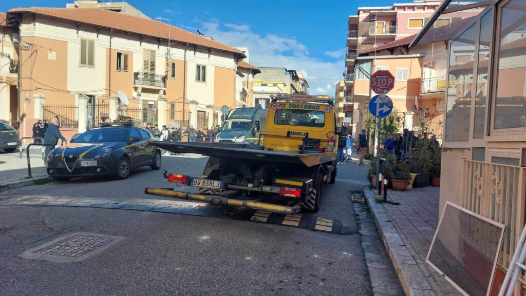 reggio calabria blitz finanza