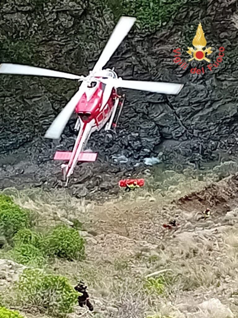 roghudi giovane caduta