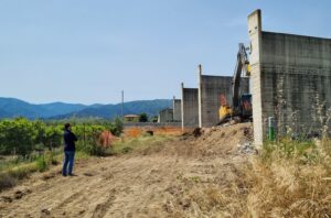 DEMOLIZIONE INSITI 1
