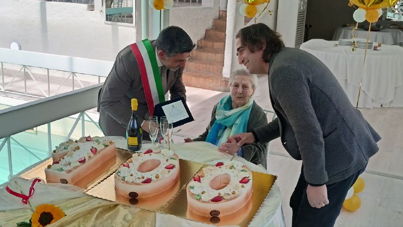 Festa 100 anni Nonna Caterina Viglianisi
