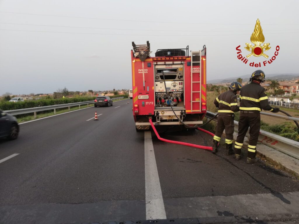 Incendio Messina