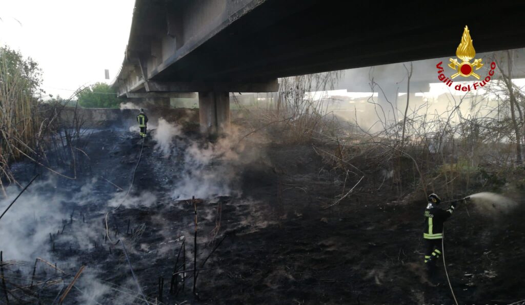 Incendio Messina
