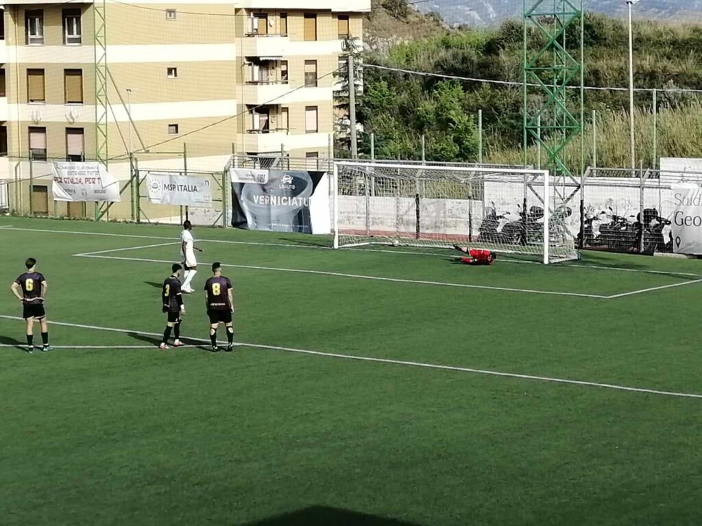 Messana-Jonica Il rigore trasformato da Marquines