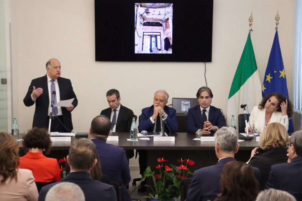 Piantedosi inaugura nuova sede dell'Agenzia dei Beni Confiscati (10)