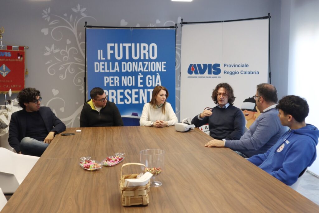 Presentazione progetto Avis Reggio Calabria con visori virtuali