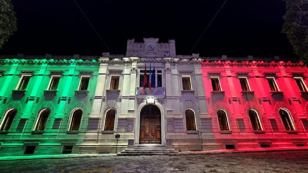 Tricolore Palazzo San Giorgio