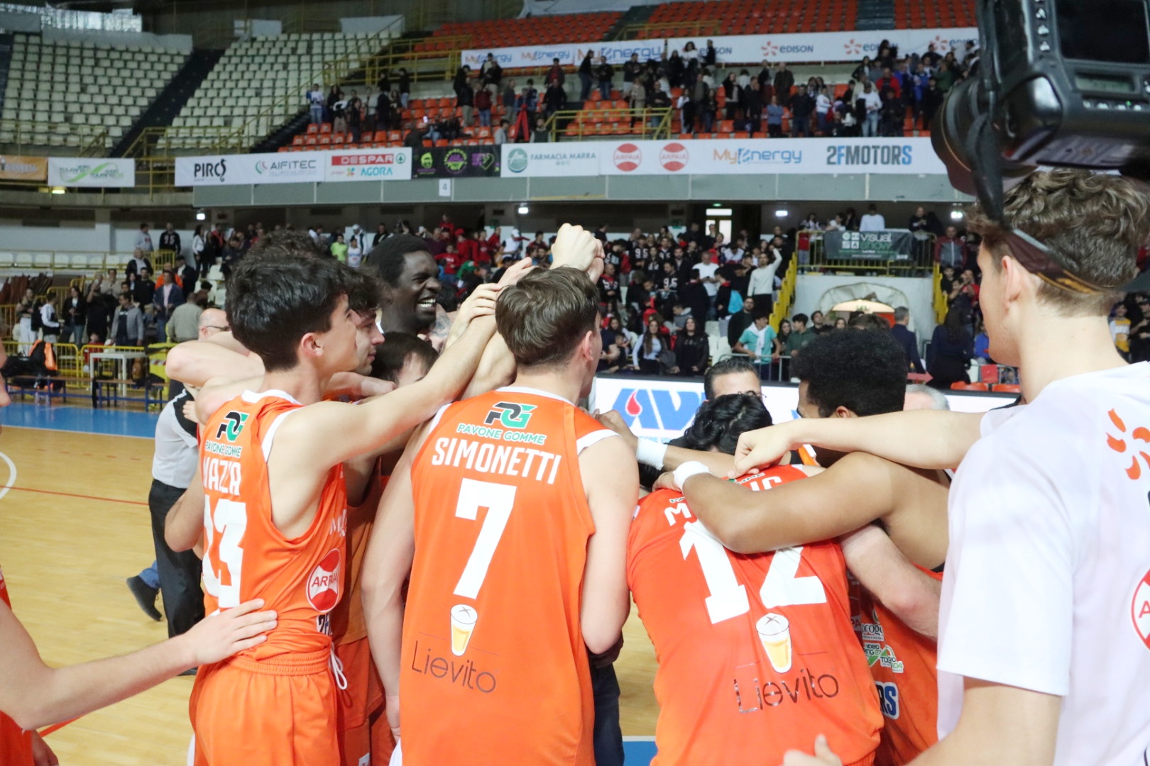 Viola-Salerno festa Playoff (3)