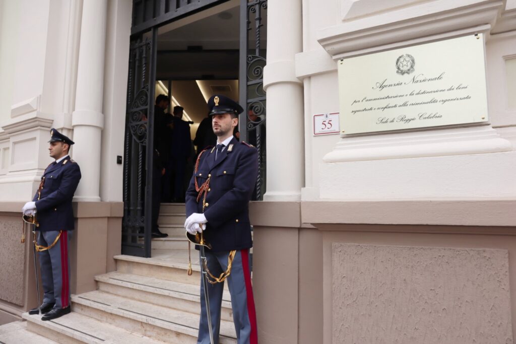 agenzia beni confiscati (2)