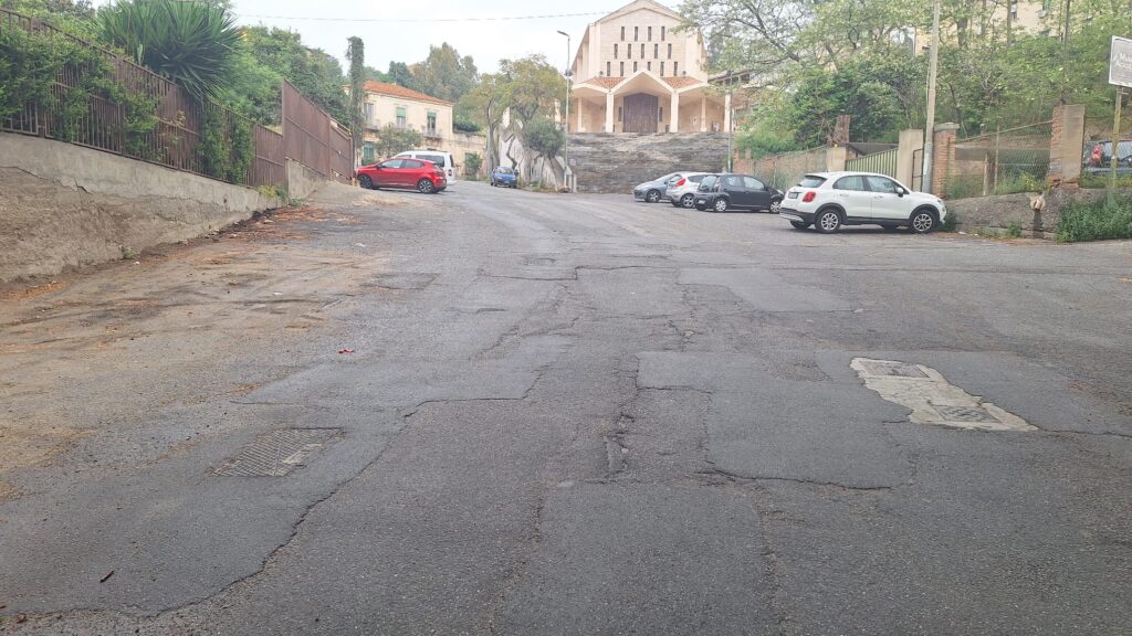 dissesto strade eremo