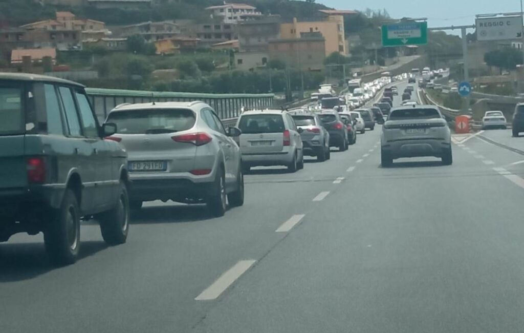 incidente raccordo autostradale