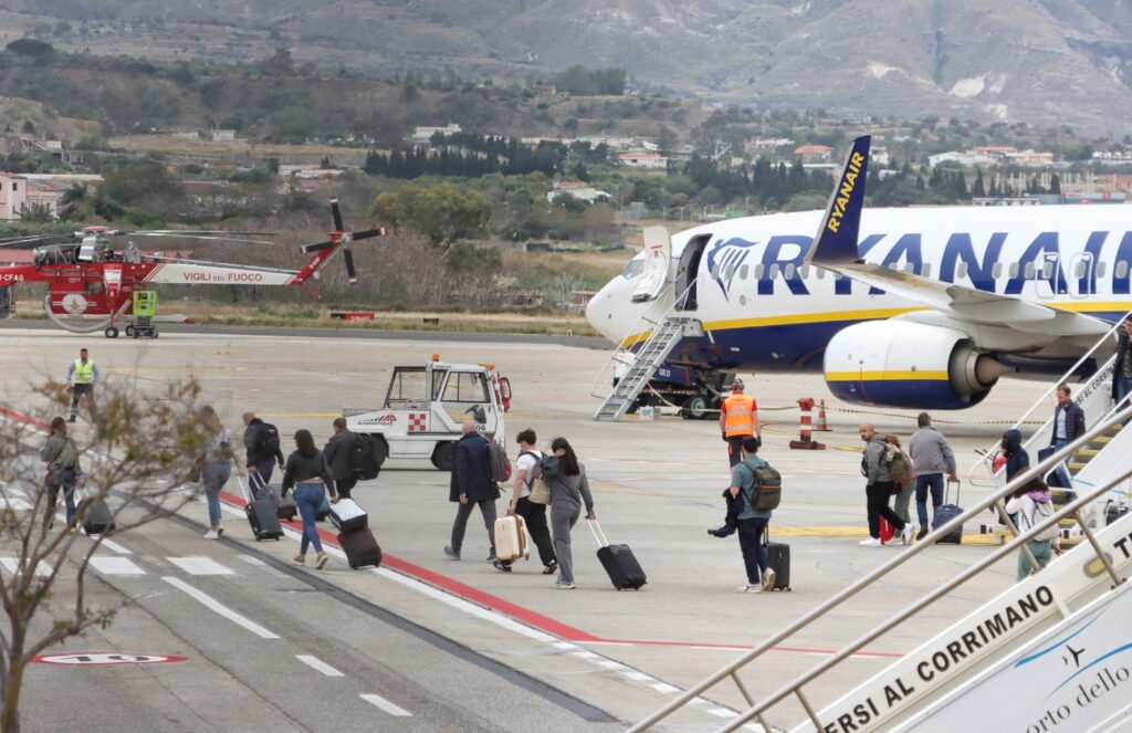 ryanair aeroporto reggio calabria