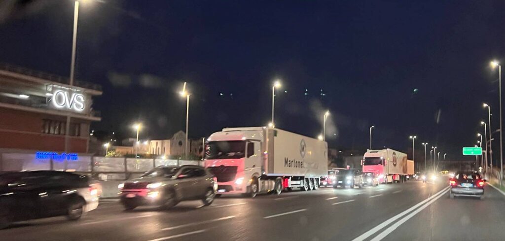 traghetto stretto di messina file