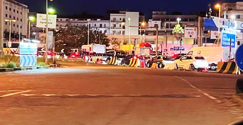 traghetto stretto di messina file