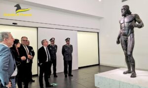 Ambasciatore britannico Italia San Marino Lord Edward Llewelly visita Calabria (4)