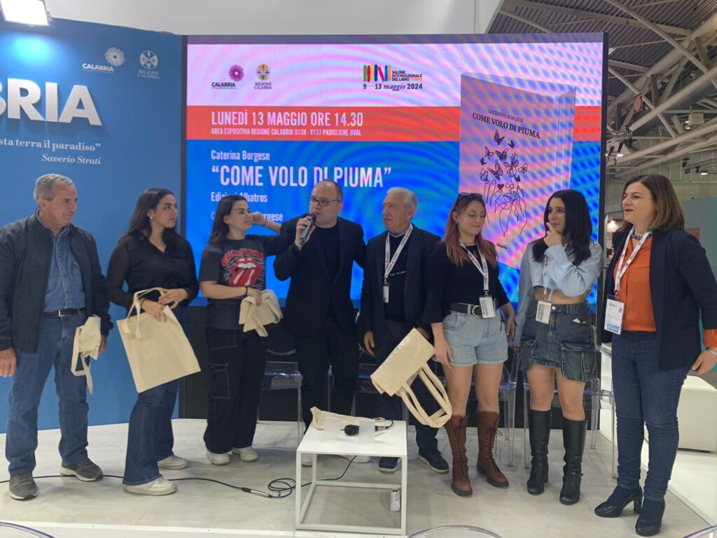 America Panuzzo Liceo Locri al Salone del Libro