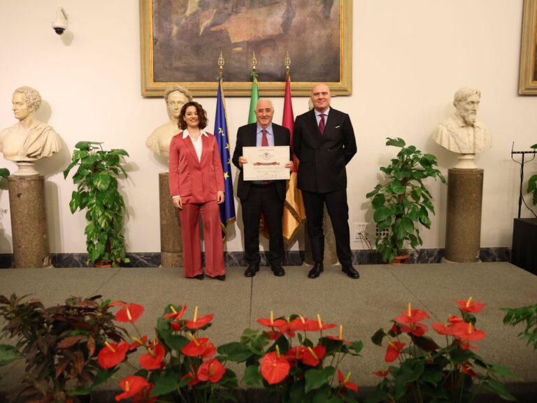 Antonio Gualtieri premiato al Recti Eques