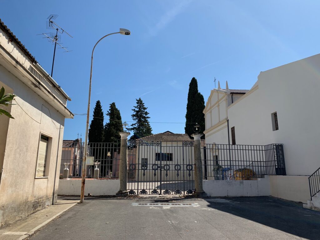 Cimitero Cassano ingresso