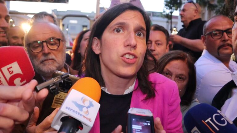 Ponte sullo Stretto, il corteo flop a Messina e la frecciata di Ruggero Razza a Elly Schlein: “non può mentire”