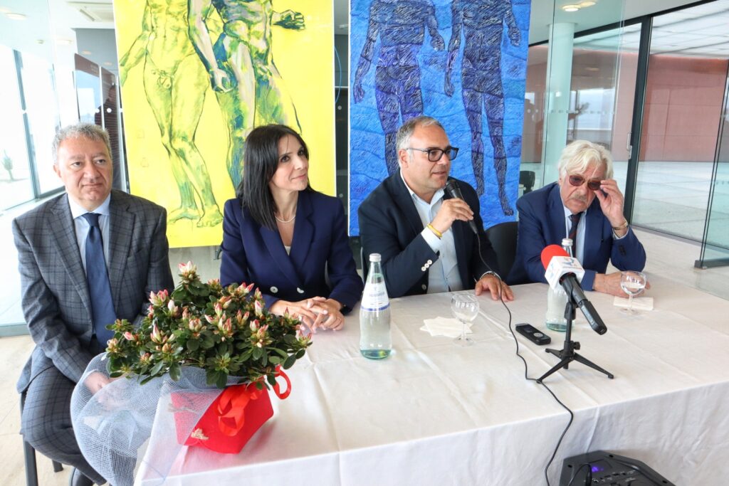 L'attore Giannini visita i Bronzi di Riace