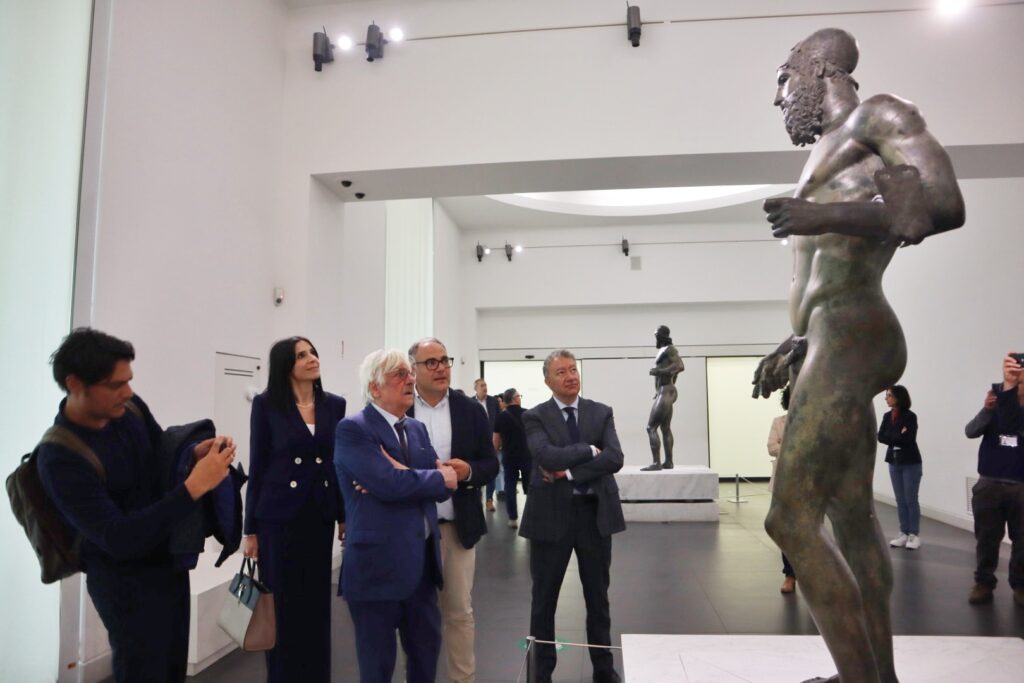 L'attore Giannini visita i Bronzi di Riace