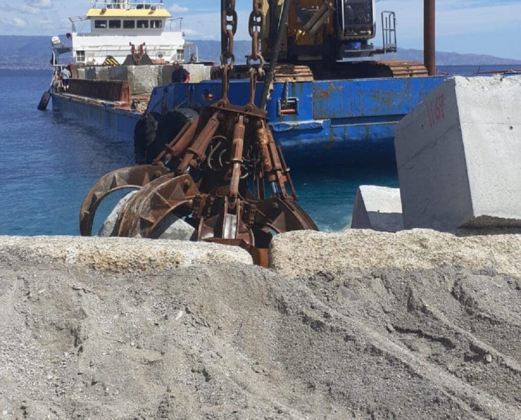 Lavori contro erosione costiera messina