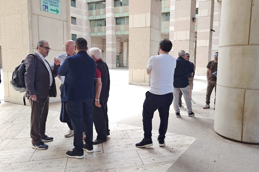 Piazza Ce.Dir per asta marchio Reggina