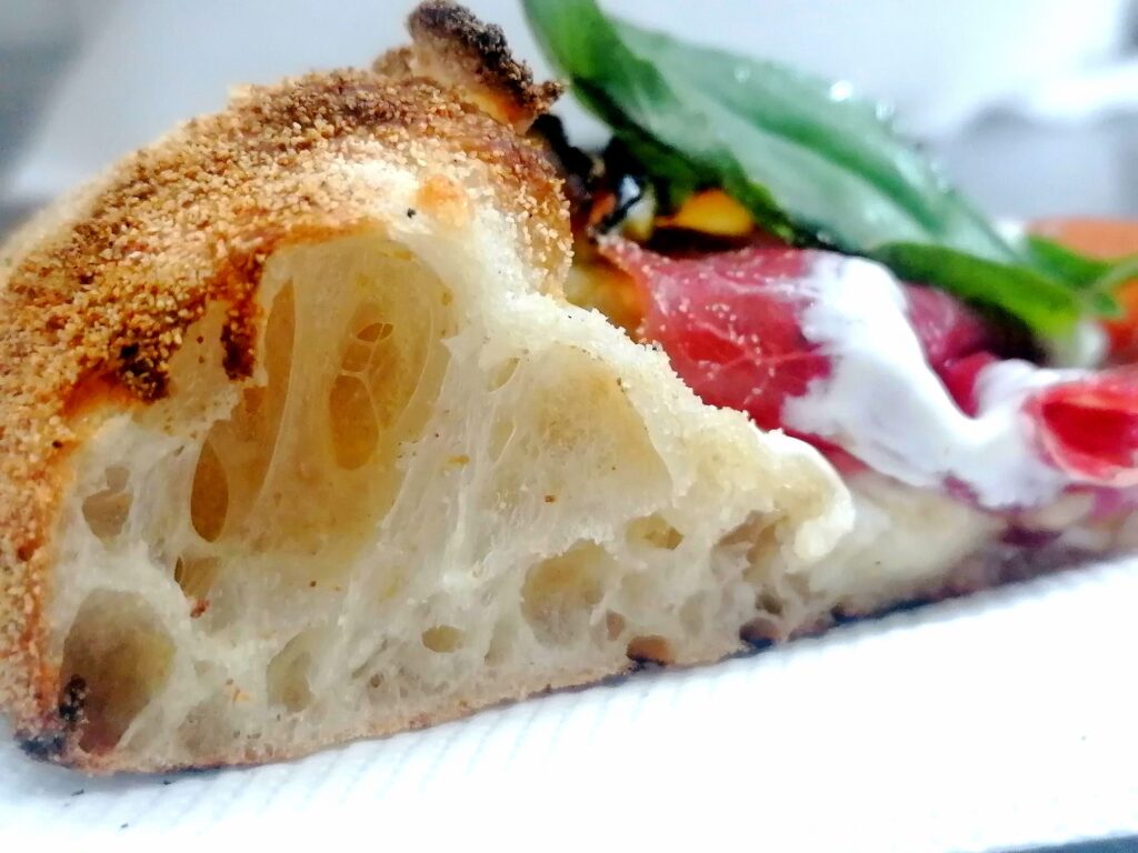Pizzaiola reggina a Taranto Mary Zumbo vince Premio Arcimboldo 2024
