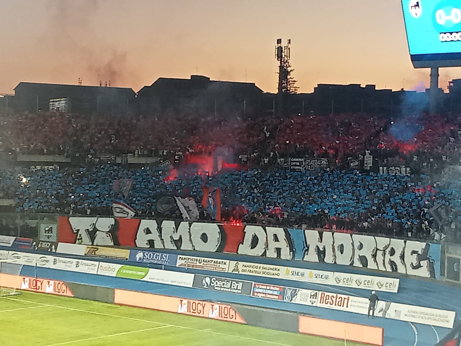 Tifosi Catania al Massimino per Catania-Avellino
