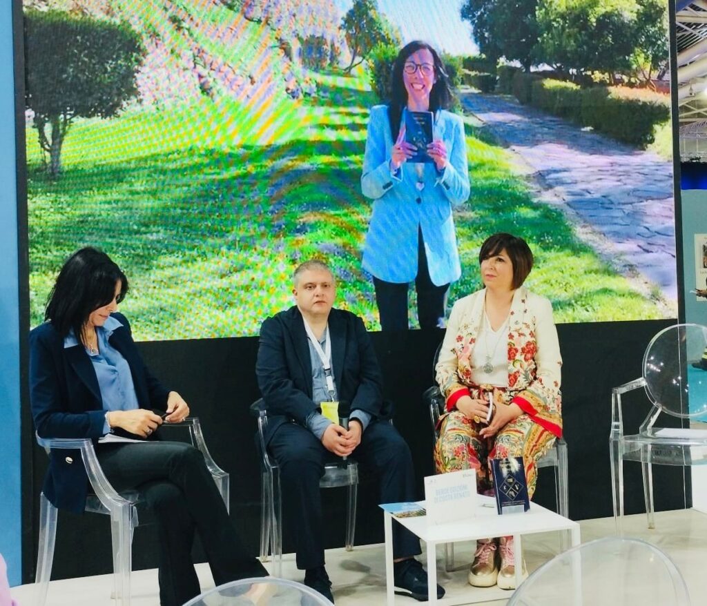 Vibo comune salone del libro torino esperienze vibonesi 2