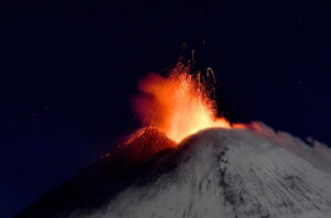 etna eruzione neve