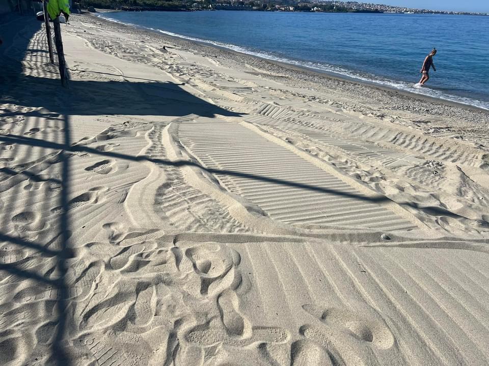 BeBot Castore per pulizia spiagge Reggio Calabria
