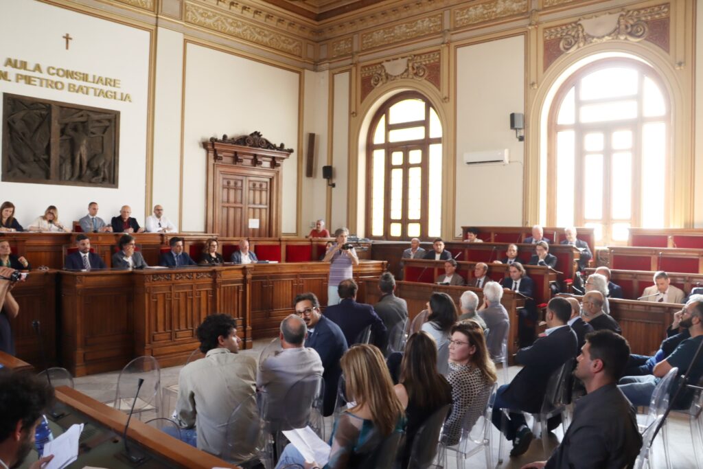 Consiglio Comunale aperto a Reggio Calabria sul Ponte sullo Stretto