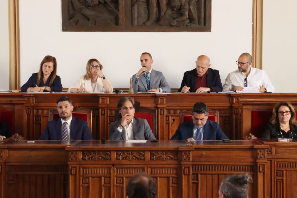 Consiglio Comunale aperto a Reggio Calabria sul Ponte sullo Stretto