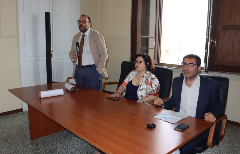 Donazione libri palazzo Zani