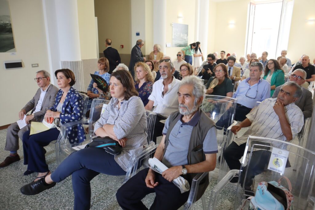 Donazione libri palazzo Zani